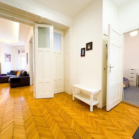 Spacious 4Br Oasis In Central Budapest - Bp Sky 外观 照片