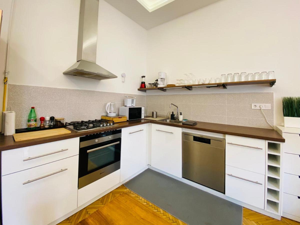 Spacious 4Br Oasis In Central Budapest - Bp Sky 外观 照片