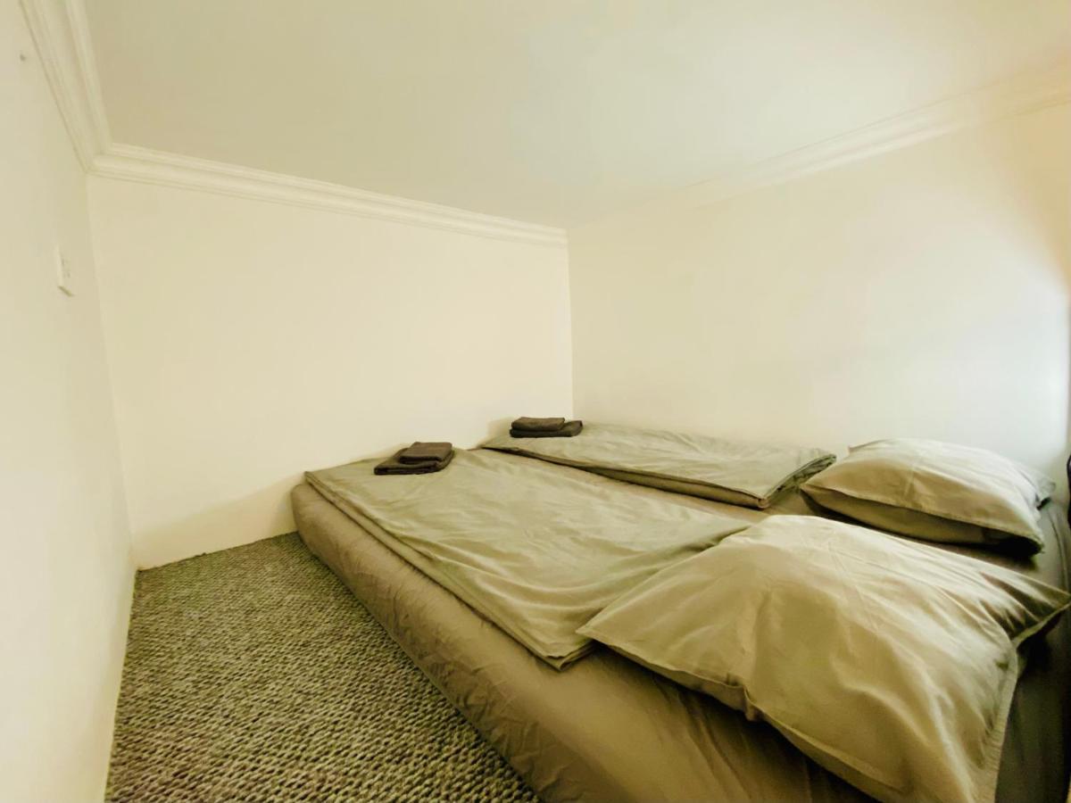 Spacious 4Br Oasis In Central Budapest - Bp Sky 外观 照片