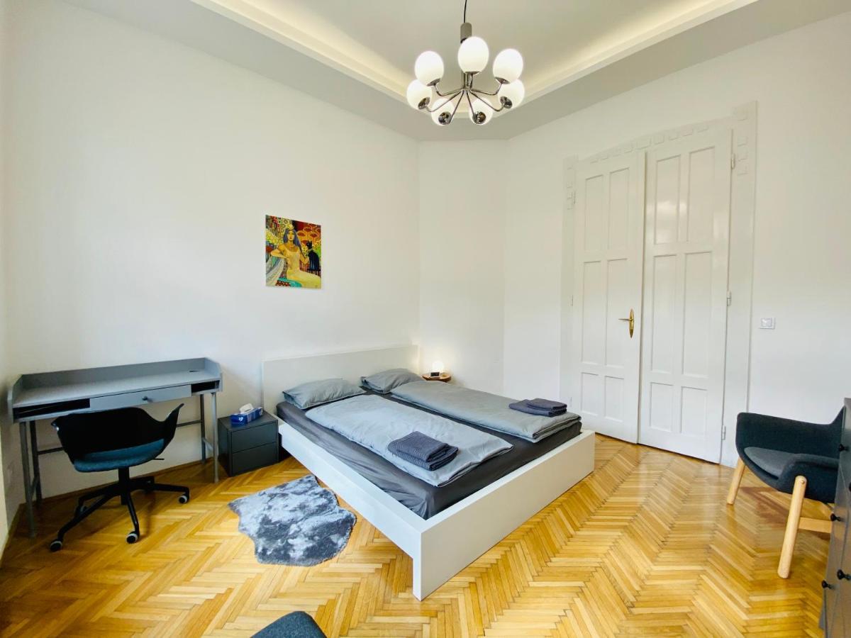 Spacious 4Br Oasis In Central Budapest - Bp Sky 外观 照片