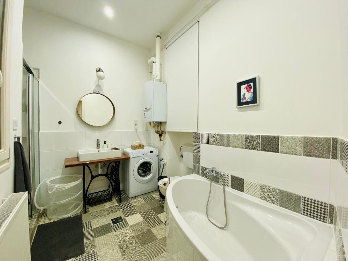 Spacious 4Br Oasis In Central Budapest - Bp Sky 外观 照片